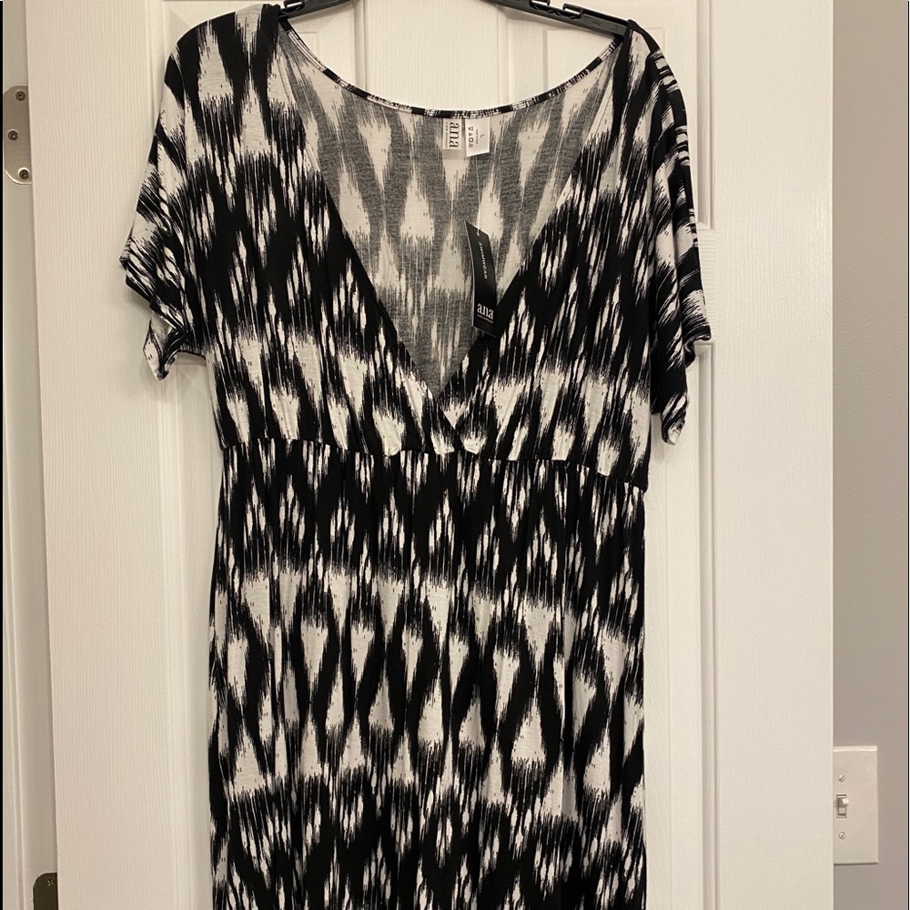 NWT Swimsuit Cover Up- large